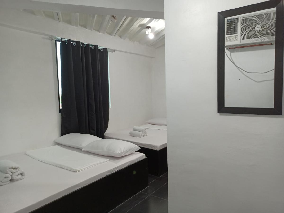 Ludy'S 2 Pension House Carles Dış mekan fotoğraf