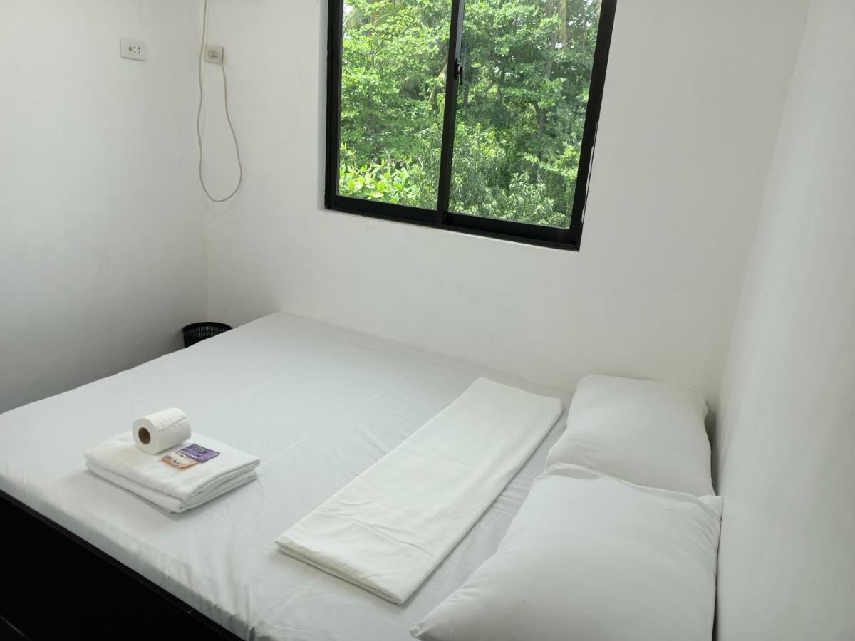 Ludy'S 2 Pension House Carles Dış mekan fotoğraf